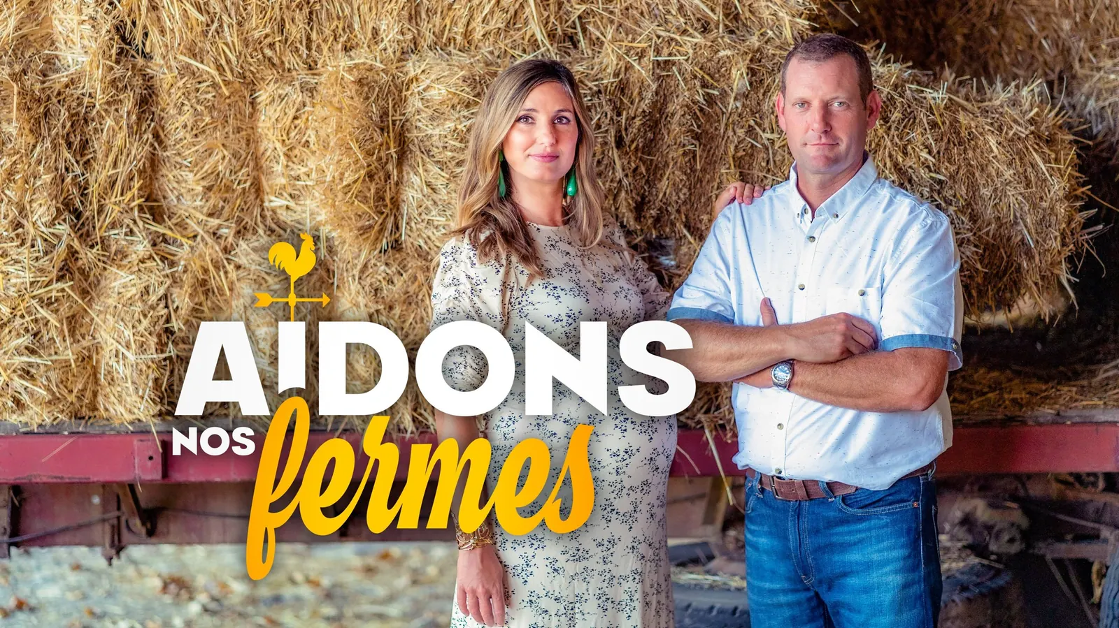 Aidons nos fermes, visuel du programme diffusé sur M6 : les deux présentateurs devant des bottes de paille